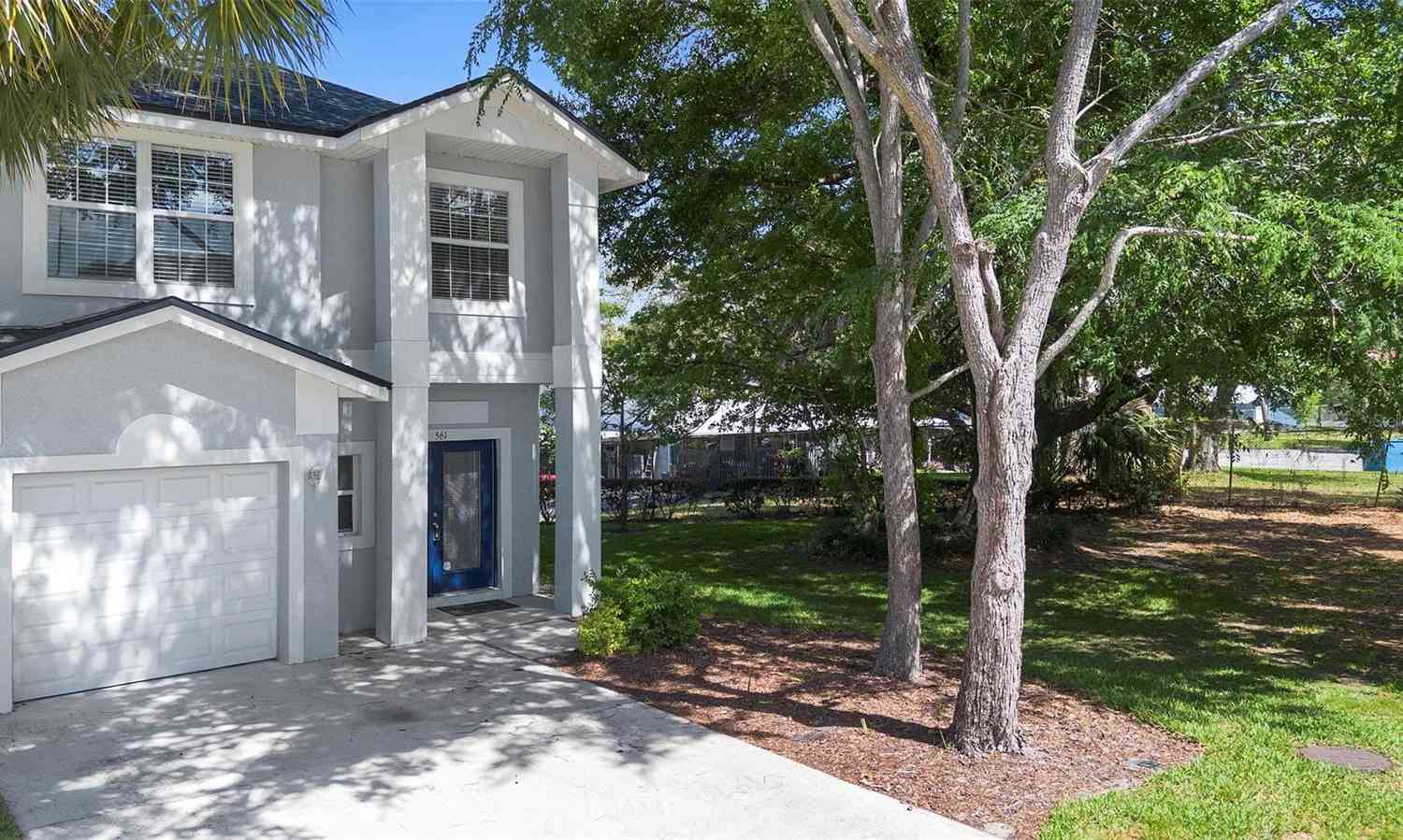 561 Majestic Way, ALTAMONTE SPRINGS, Florida image 2