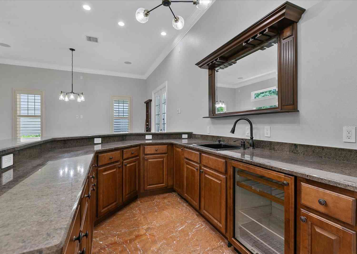 638 Limona Woods Drive, BRANDON, Florida image 32