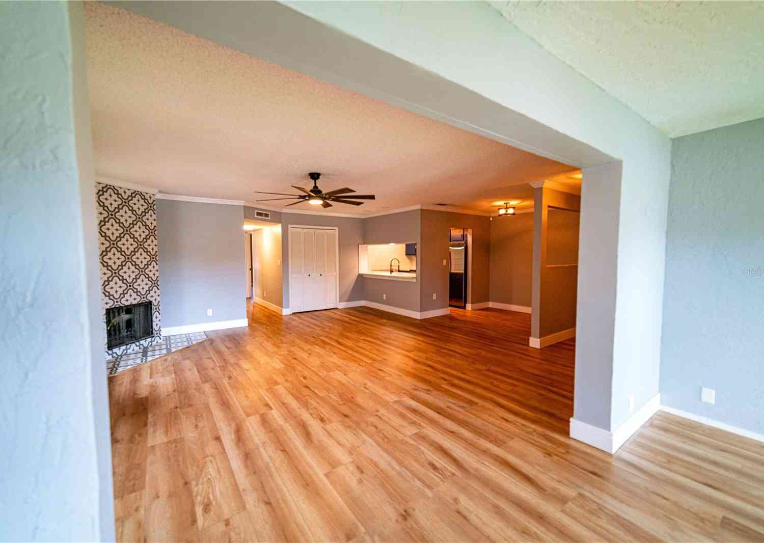 10196 Seminole Island Drive, LARGO, Florida image 11