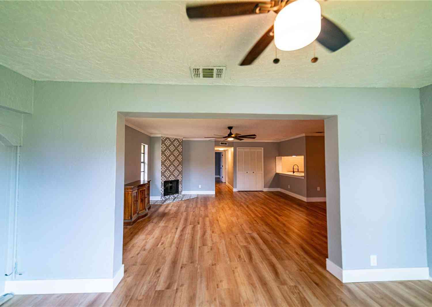 10196 Seminole Island Drive, LARGO, Florida image 12