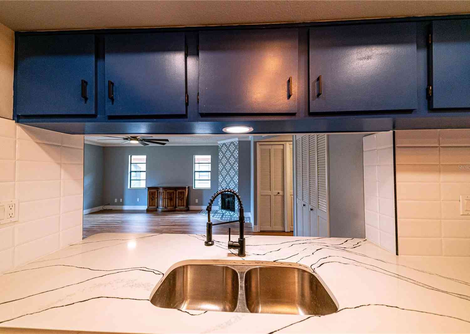 10196 Seminole Island Drive, LARGO, Florida image 17