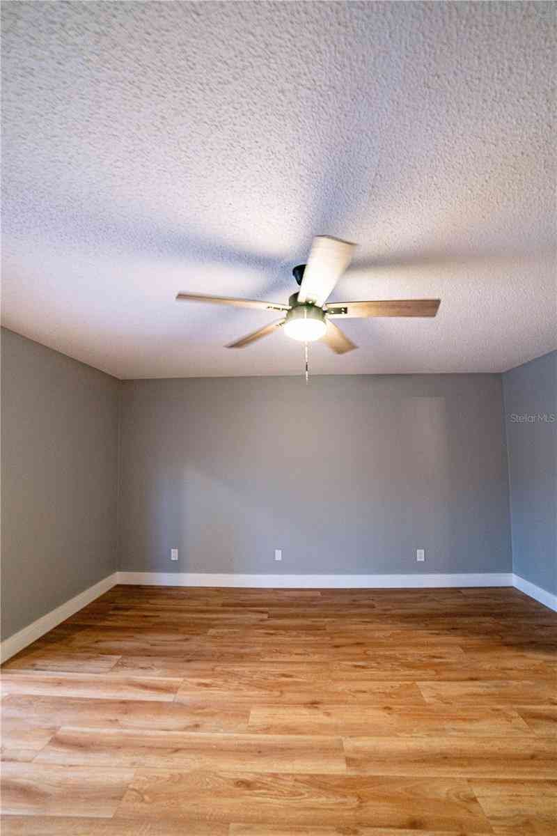 10196 Seminole Island Drive, LARGO, Florida image 37