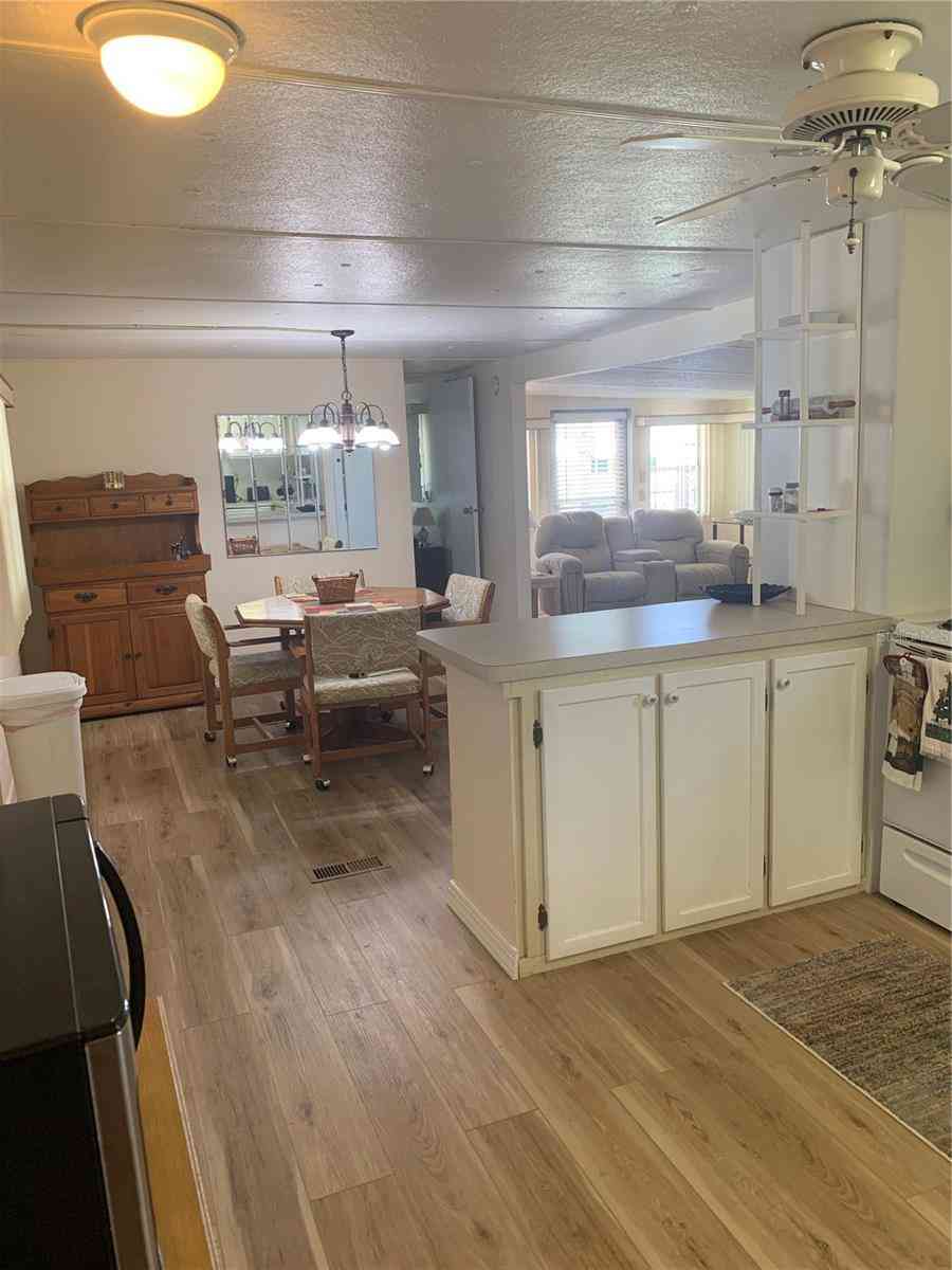 10412 Holiday Shores Drive, LARGO, Florida image 12