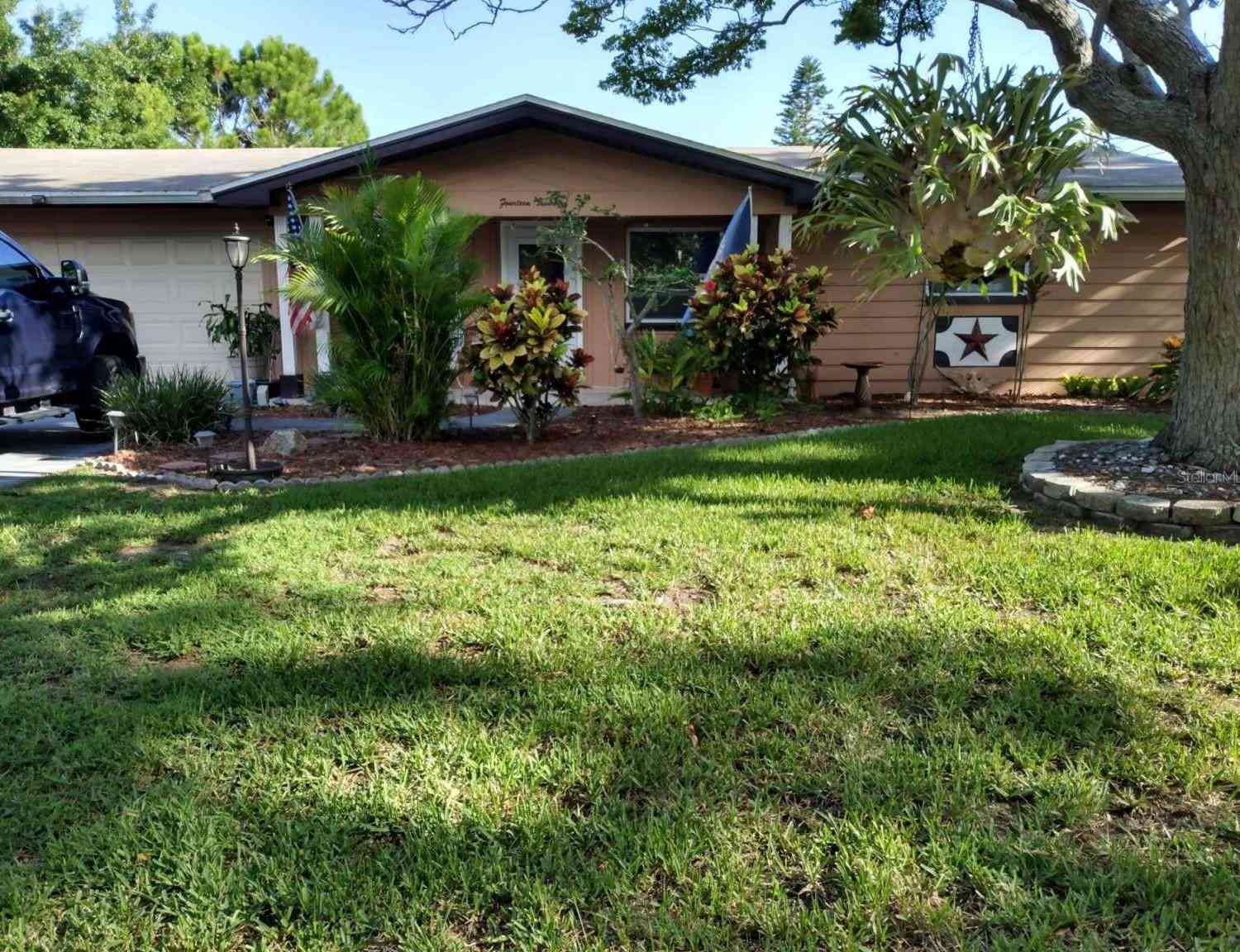 14000 104th Avenue, LARGO, Florida image 2