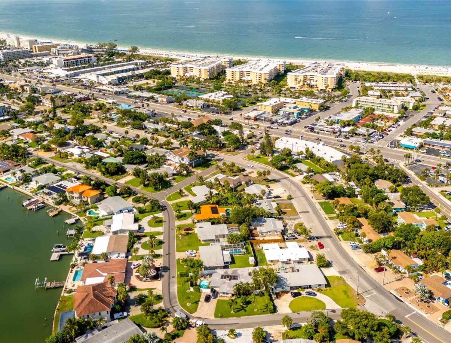 6805 Gulf Winds Drive, Saint Petersburg Beach, Florida image 19