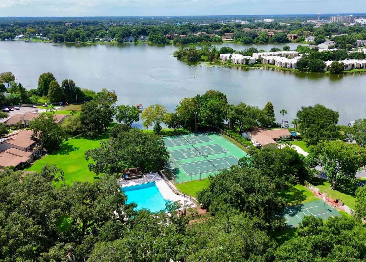 612 Maple Oak Circle #108, ALTAMONTE SPRINGS, Florida image 40