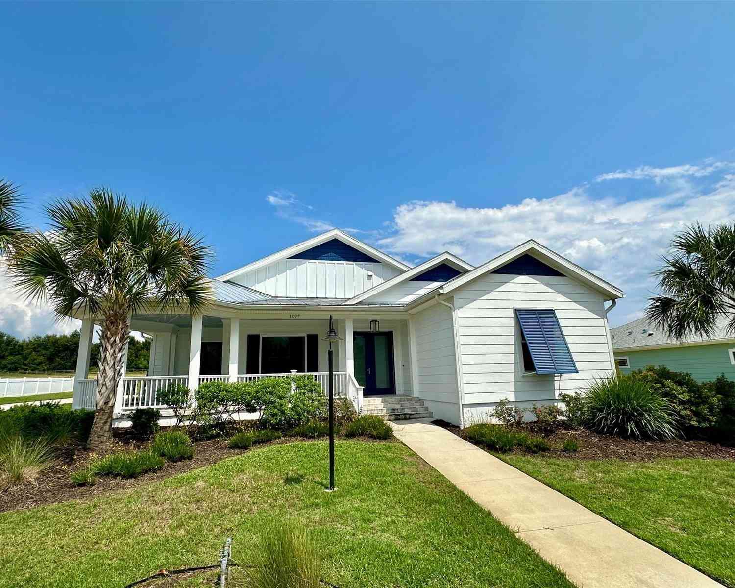 1077 Sugar Loaf Key Loop, LADY LAKE, Florida image 1