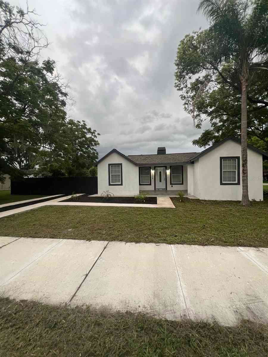 5238 16th Street, ZEPHYRHILLS, Florida image 1