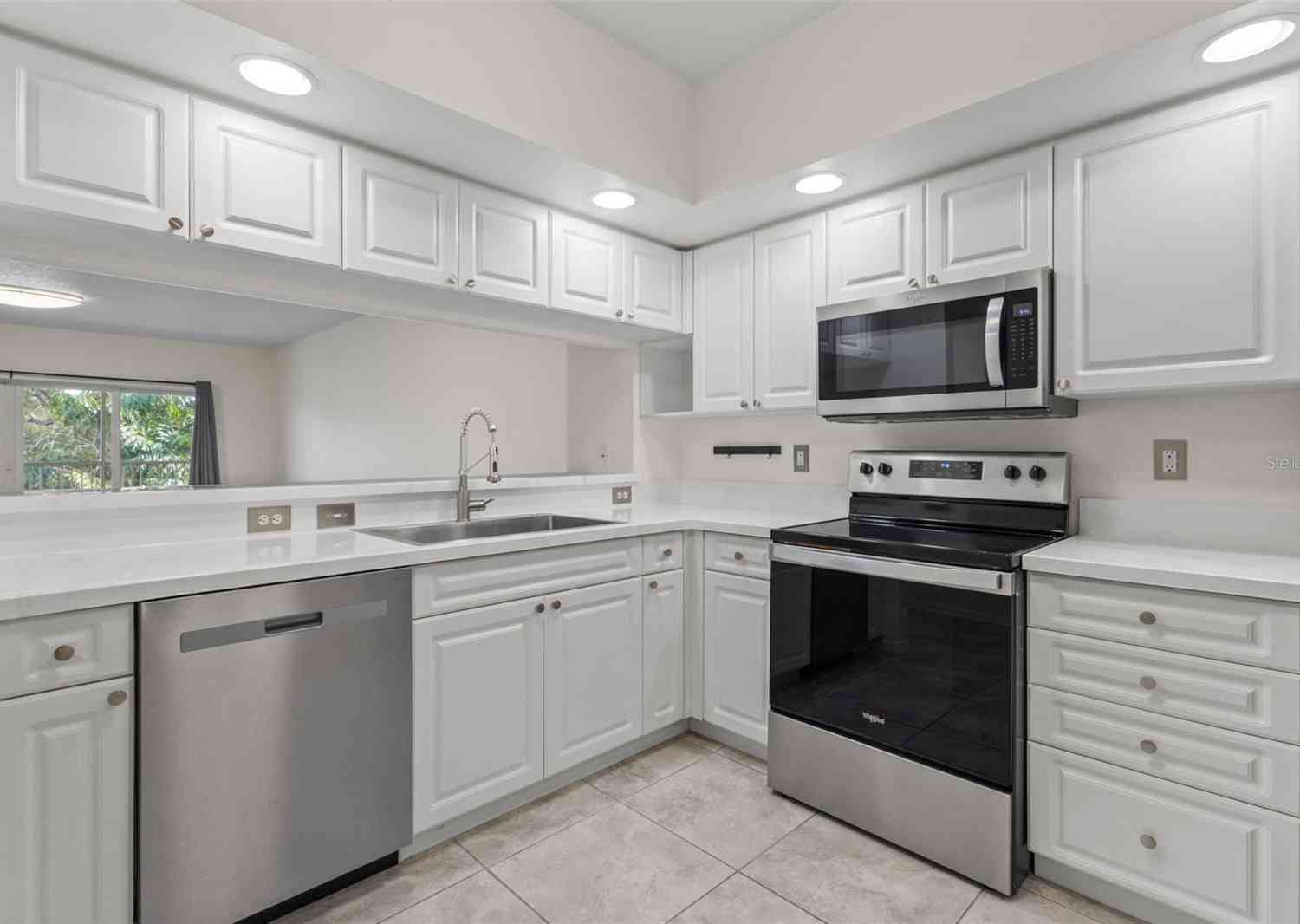 960 Starkey Road #5203, LARGO, Florida image 1