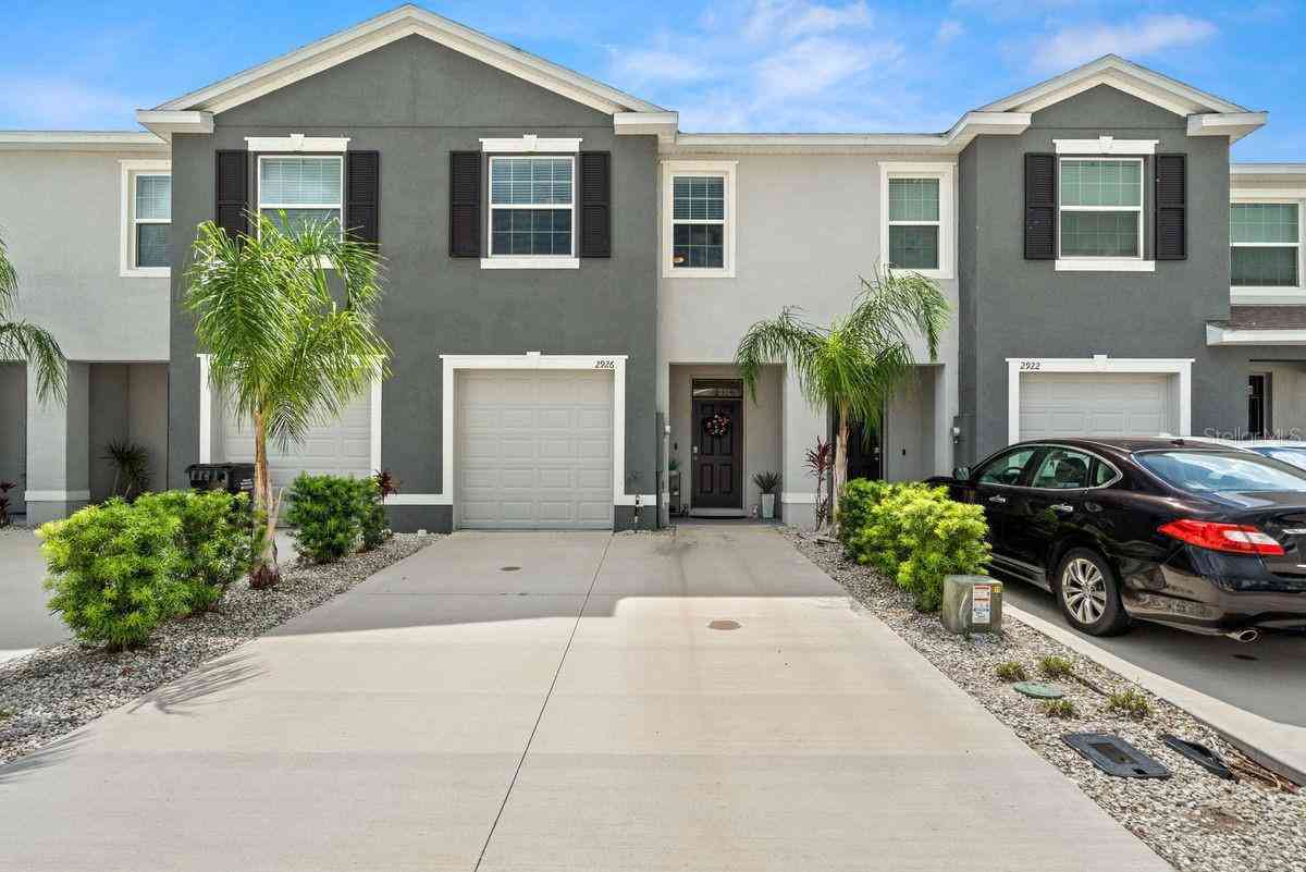 2926 Suncoast Plains Drive, ODESSA, Florida image 1