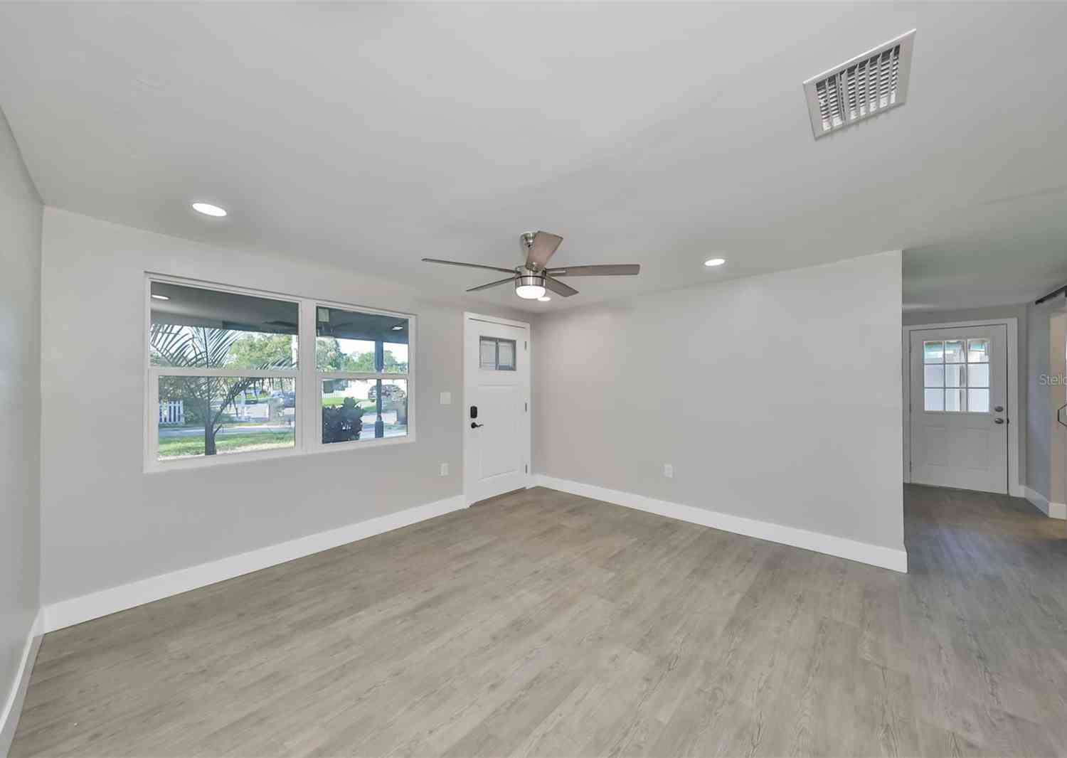 10219 121st Avenue, LARGO, Florida image 7