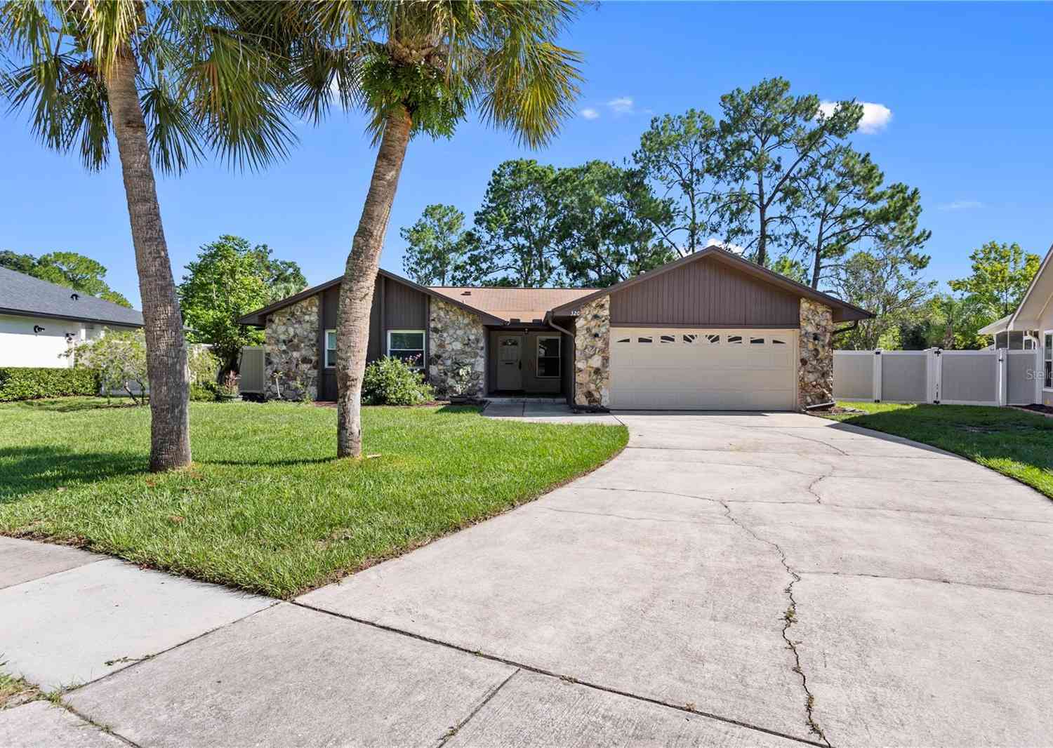 320 Dublin Drive, LAKE MARY, Florida image 1