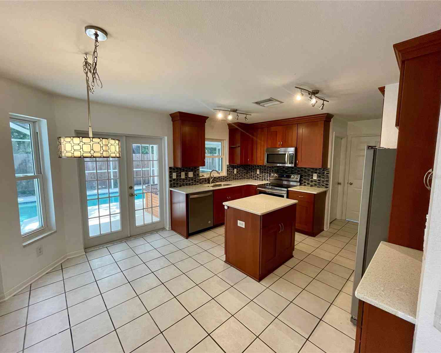 4031 Quail Briar Drive, VALRICO, Florida image 3