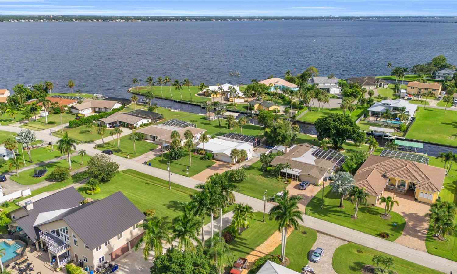 1815 Whitecap Circle, NORTH FORT MYERS, Florida image 8