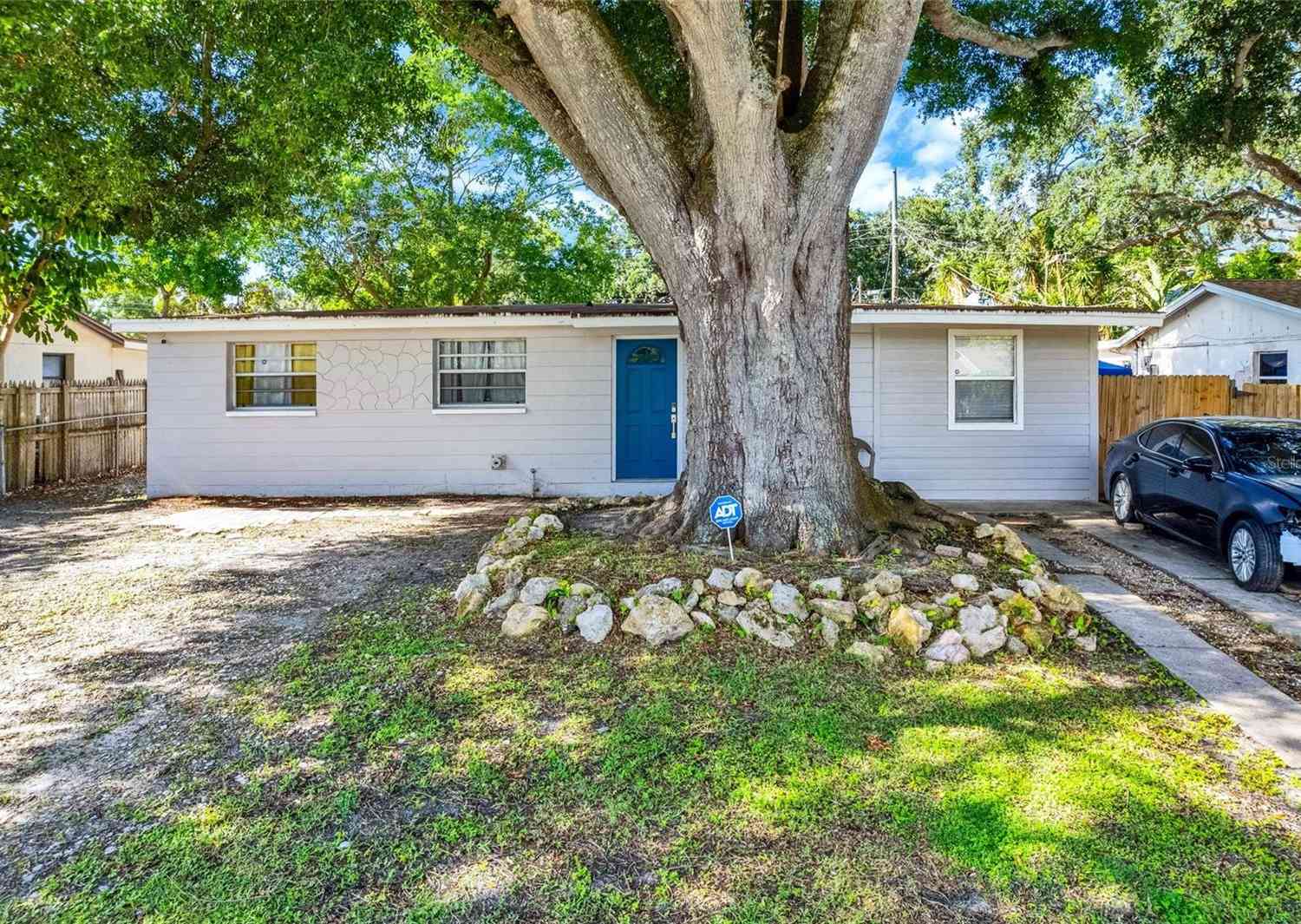 8996 Southern Comfort, LARGO, Florida image 35