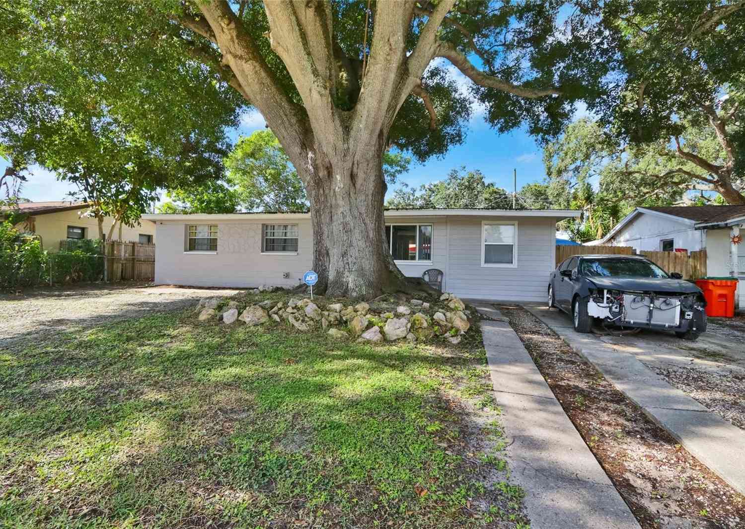 8996 Southern Comfort, LARGO, Florida image 5