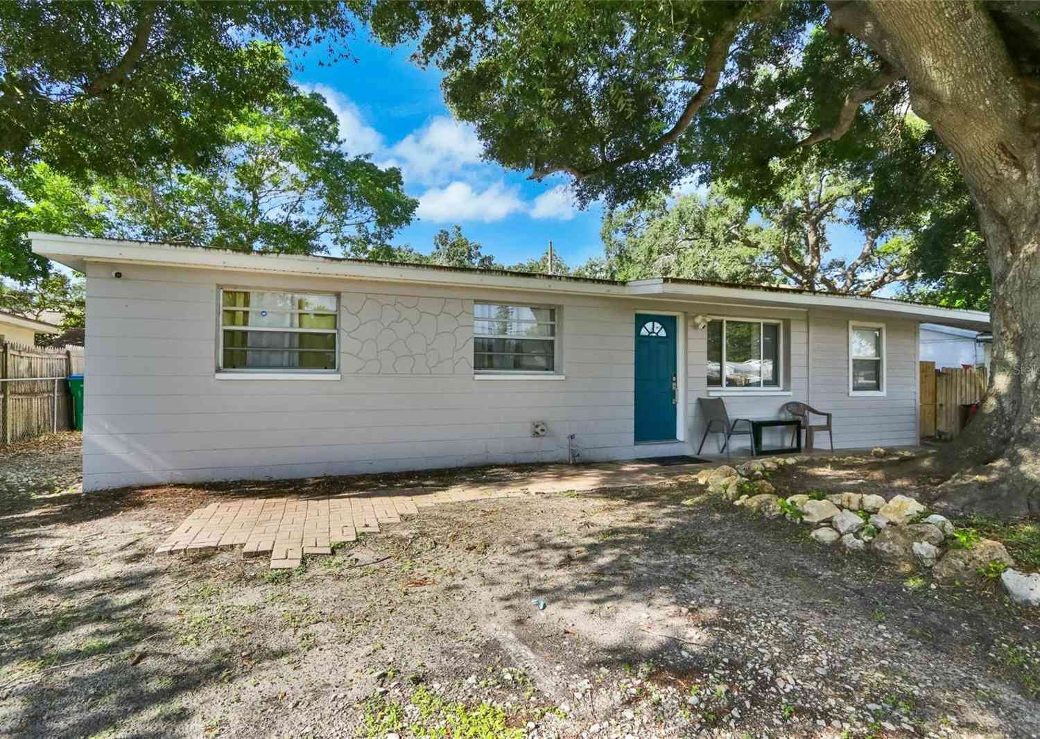 8996 Southern Comfort, LARGO, Florida image 1