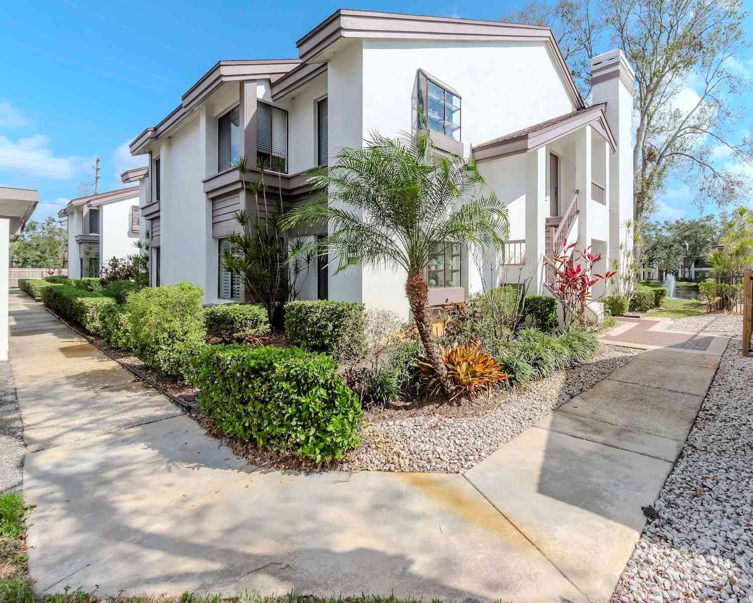 1813 Lake Cypress Drive #902, SAFETY HARBOR, Florida image 2