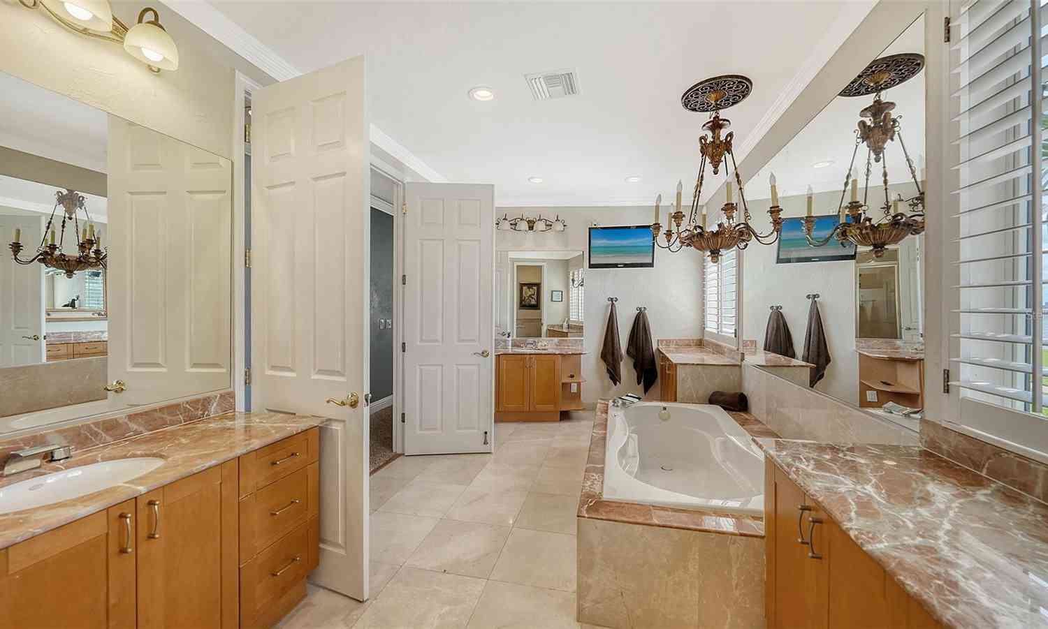 549 Sloop Lane, LONGBOAT KEY, Florida image 36