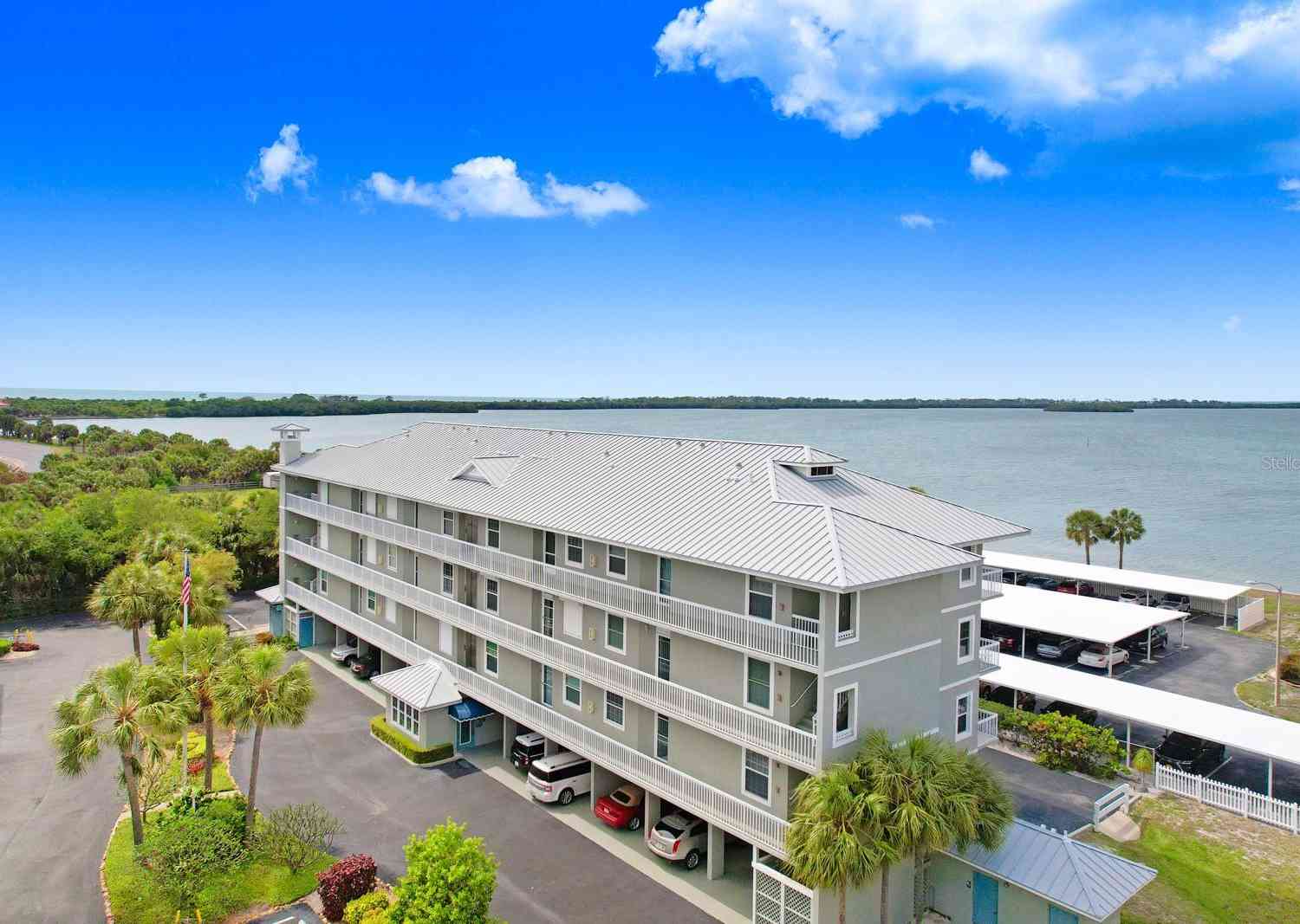 7 Island Park Place #304, DUNEDIN, Florida image 1