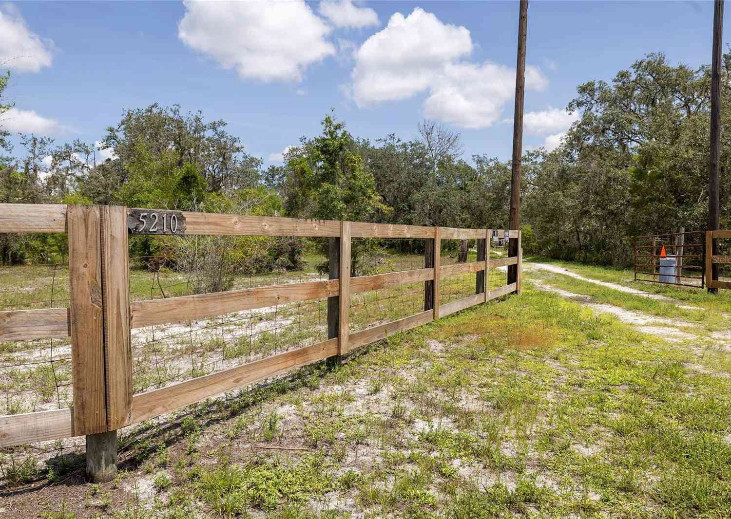 5210 Wauchula Road, MYAKKA CITY, Florida image 3