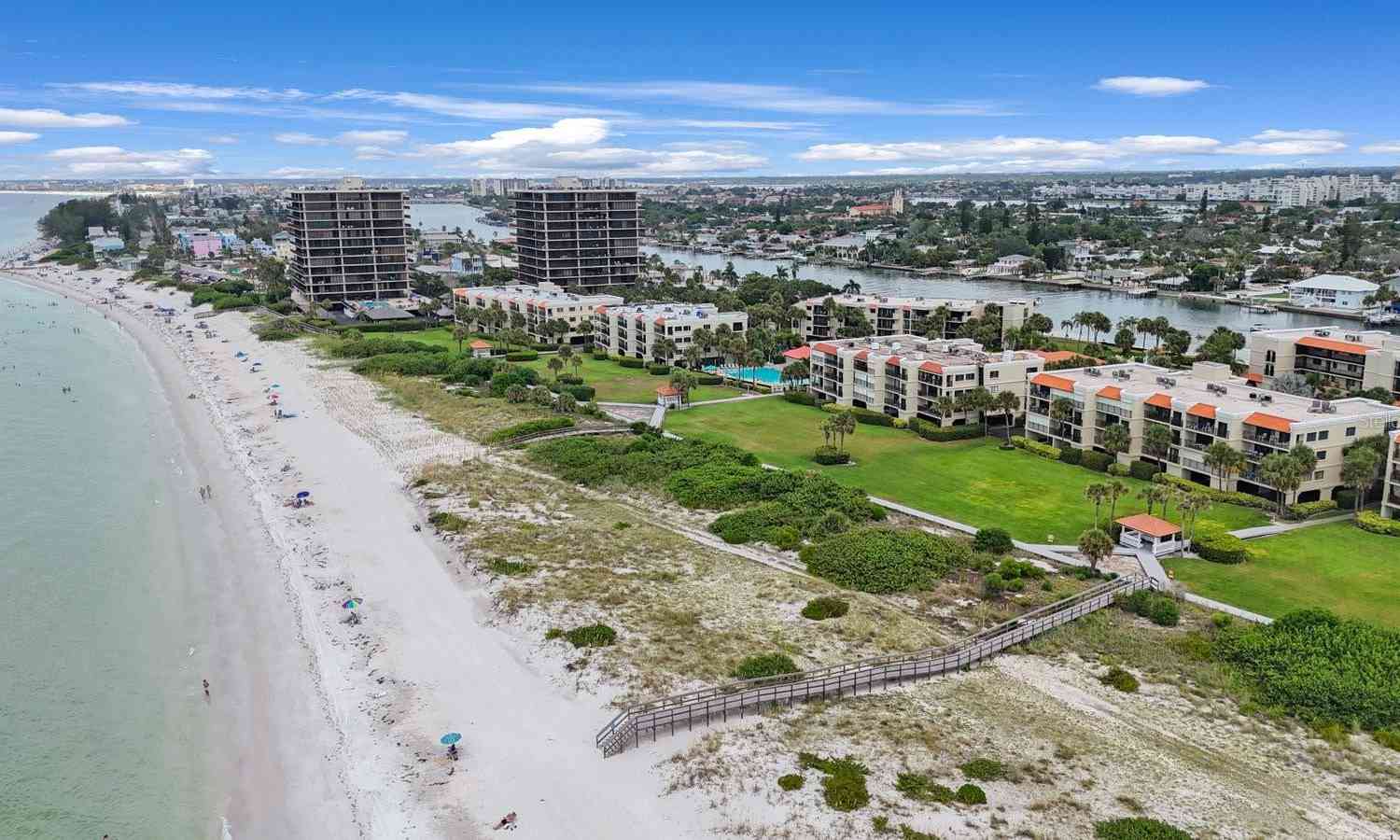 7537 Bayshore Drive #303, Treasure Island, Florida image 1