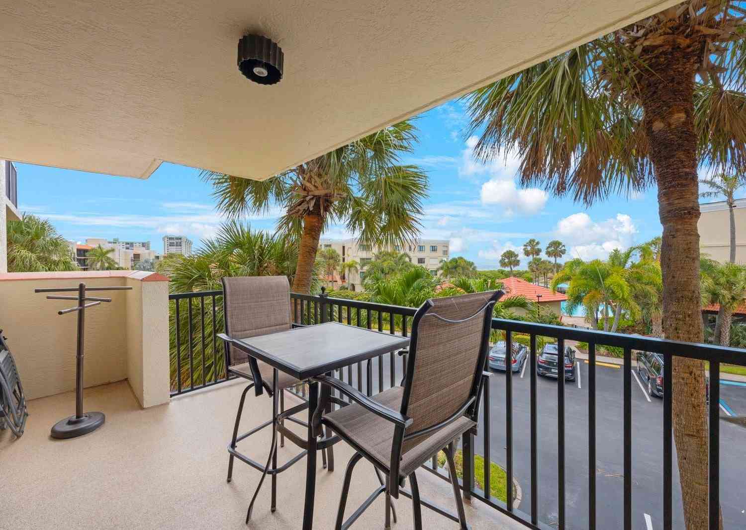 7537 Bayshore Drive #303, Treasure Island, Florida image 27