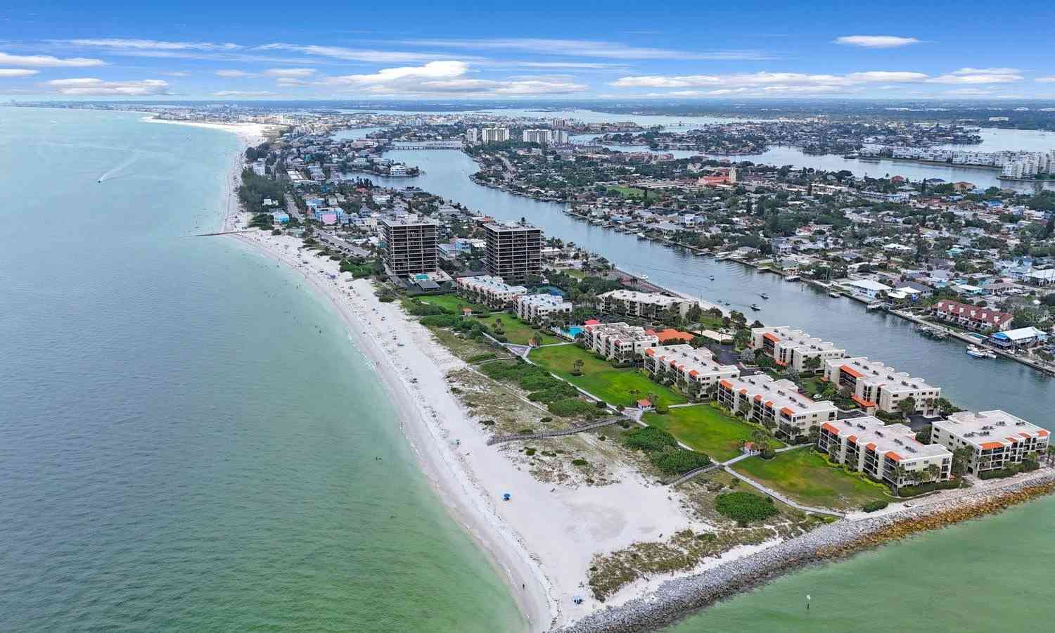 7537 Bayshore Drive #303, Treasure Island, Florida image 38