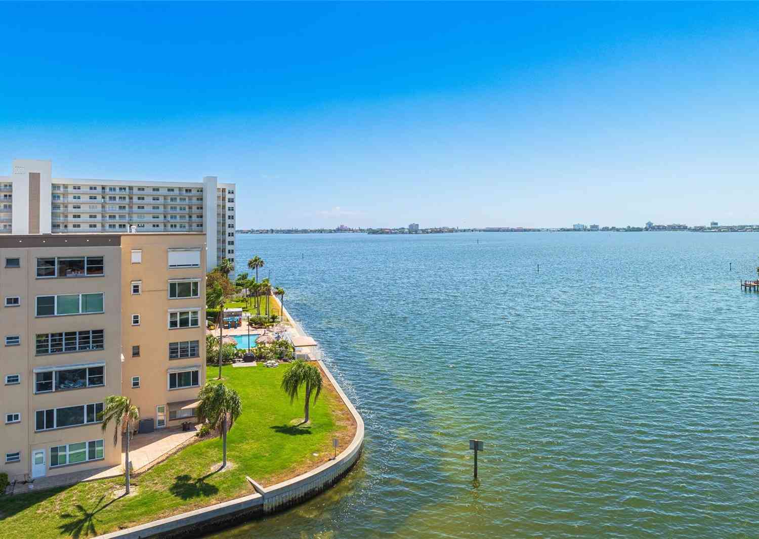 6075 Shore Boulevard #501, GULFPORT, Florida image 1