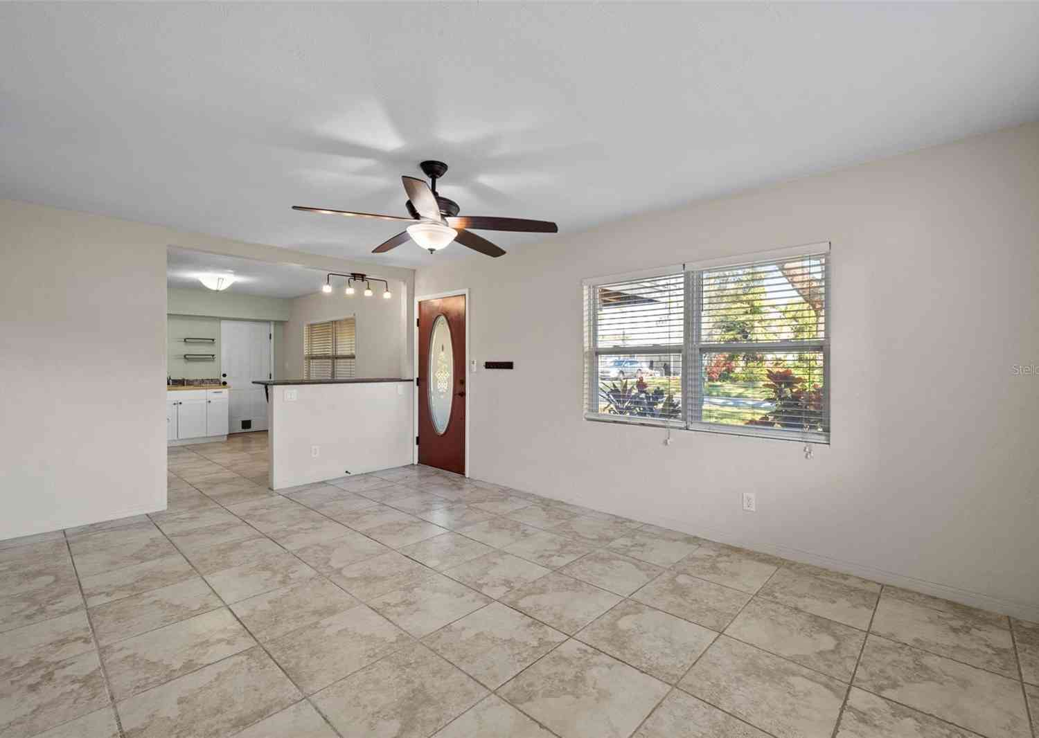 1023 Madison Street, LARGO, Florida image 5