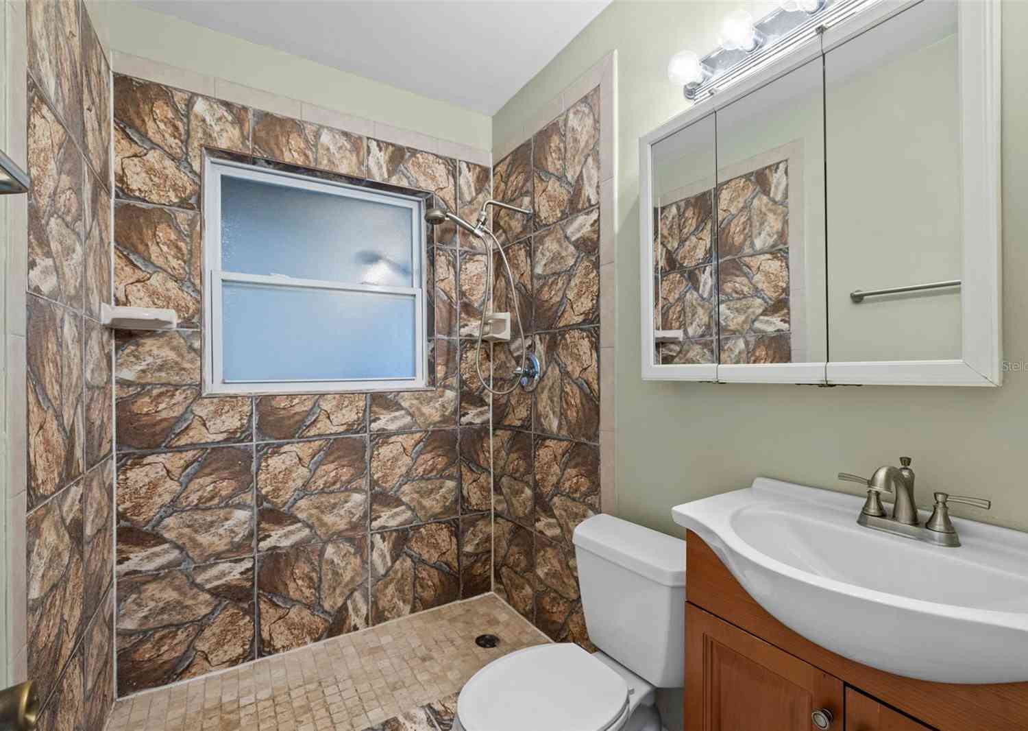 1023 Madison Street, LARGO, Florida image 11