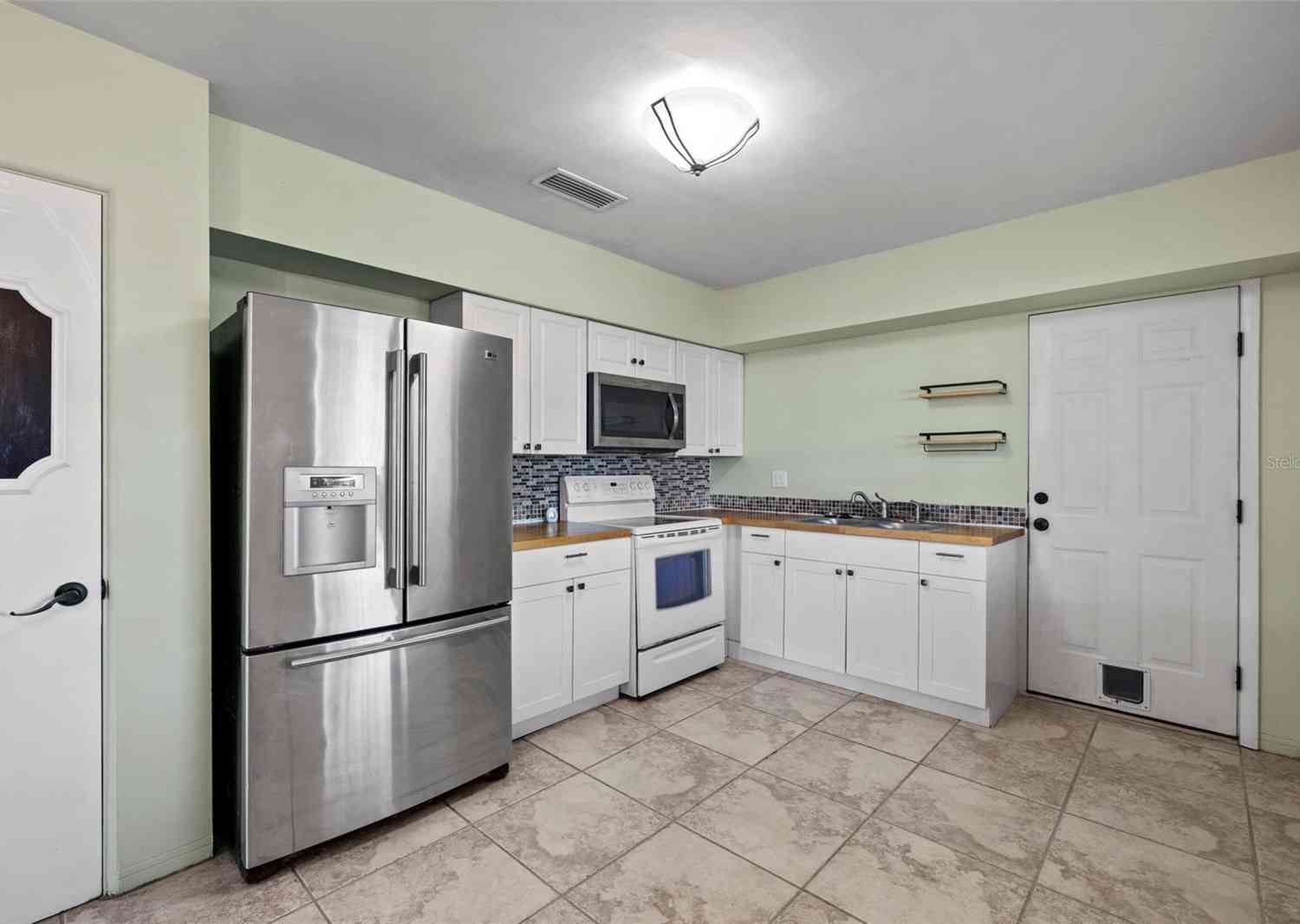 1023 Madison Street, LARGO, Florida image 6