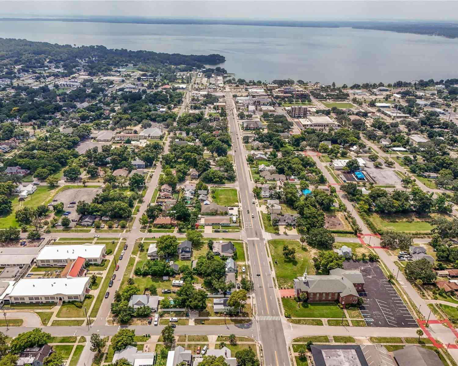 732 E Orange Avenue, EUSTIS, Florida image 9