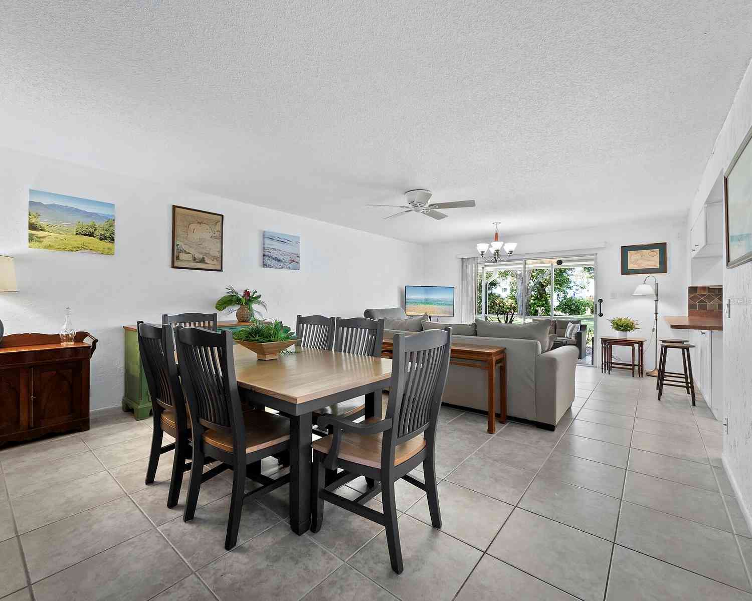 569 Sutton Place, LONGBOAT KEY, Florida image 4