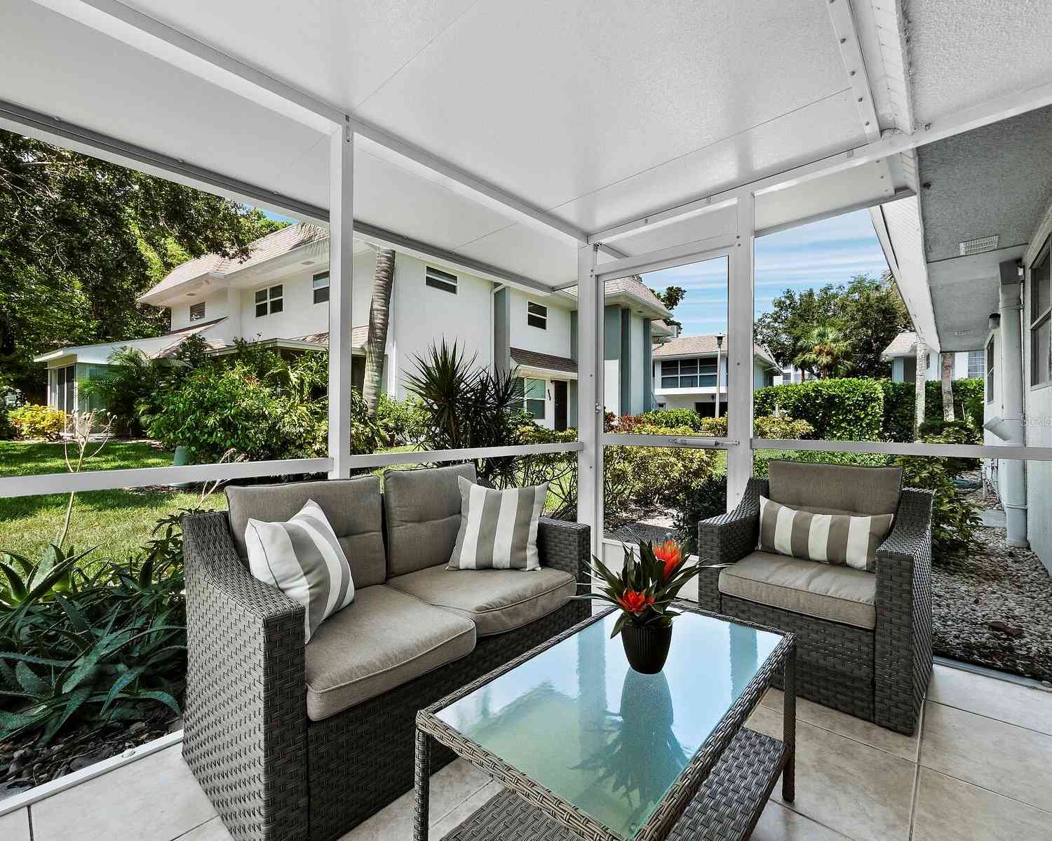 569 Sutton Place, LONGBOAT KEY, Florida image 12