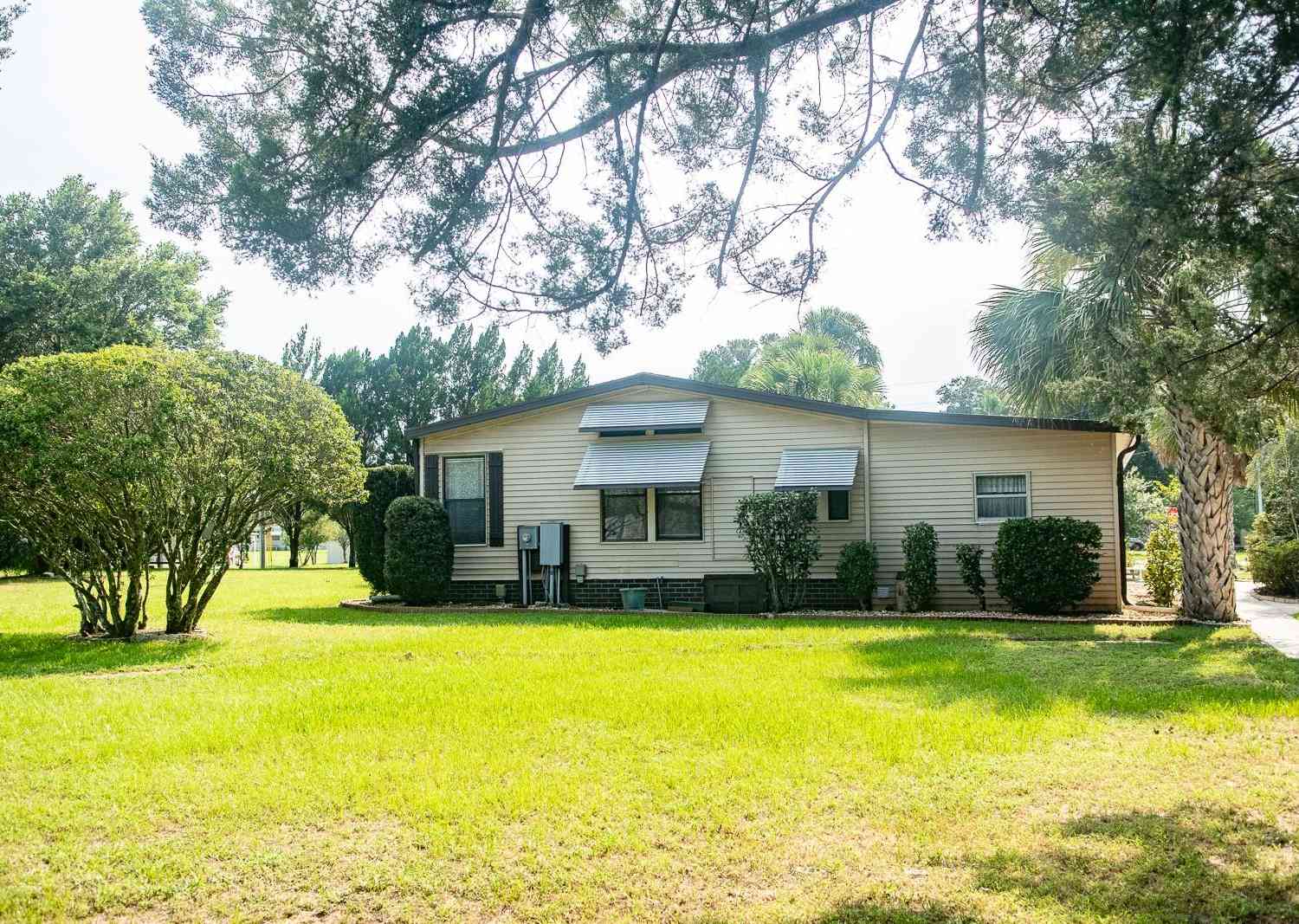 8042 County Road 109b, LADY LAKE, Florida image 3