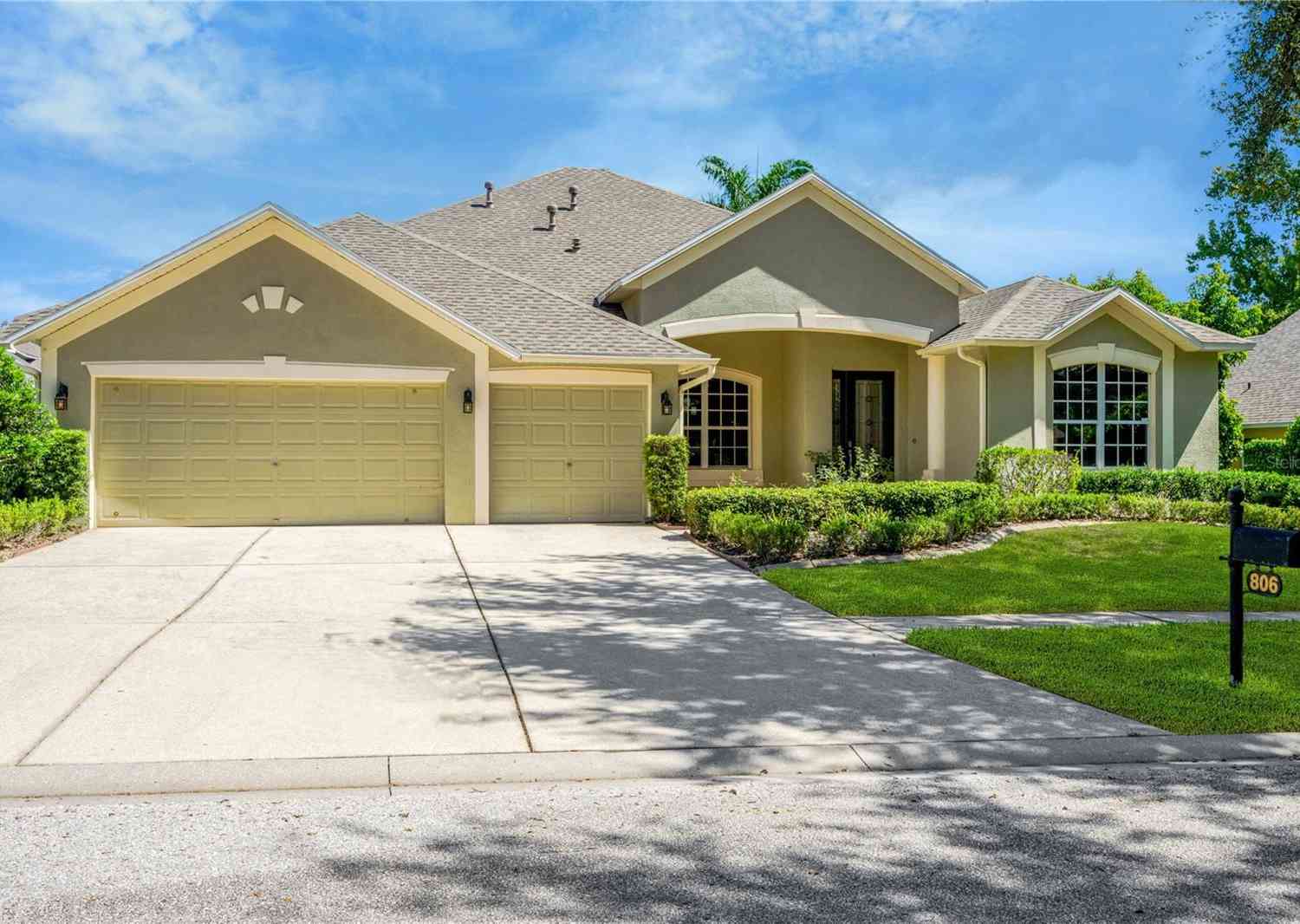 806 Red Ash Court, SEFFNER, Florida image 1