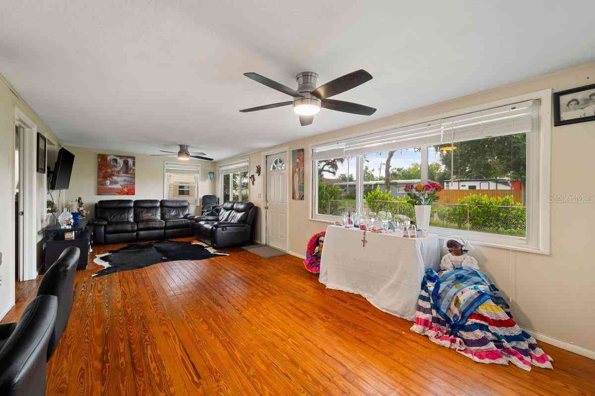 1102 W Gibson Street, ARCADIA, Florida image 4