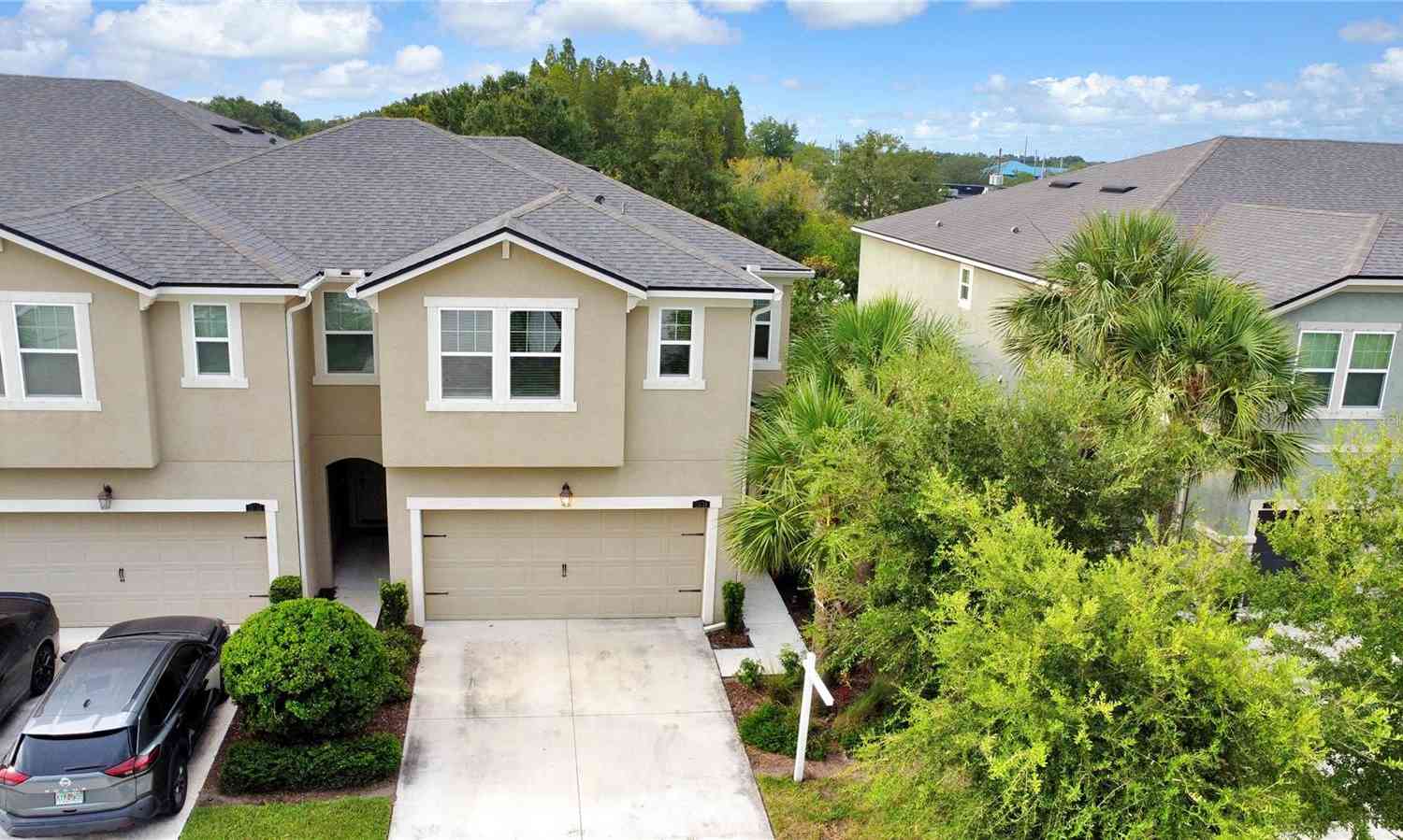 11638 Cambium Crown Drive, RIVERVIEW, Florida image 2