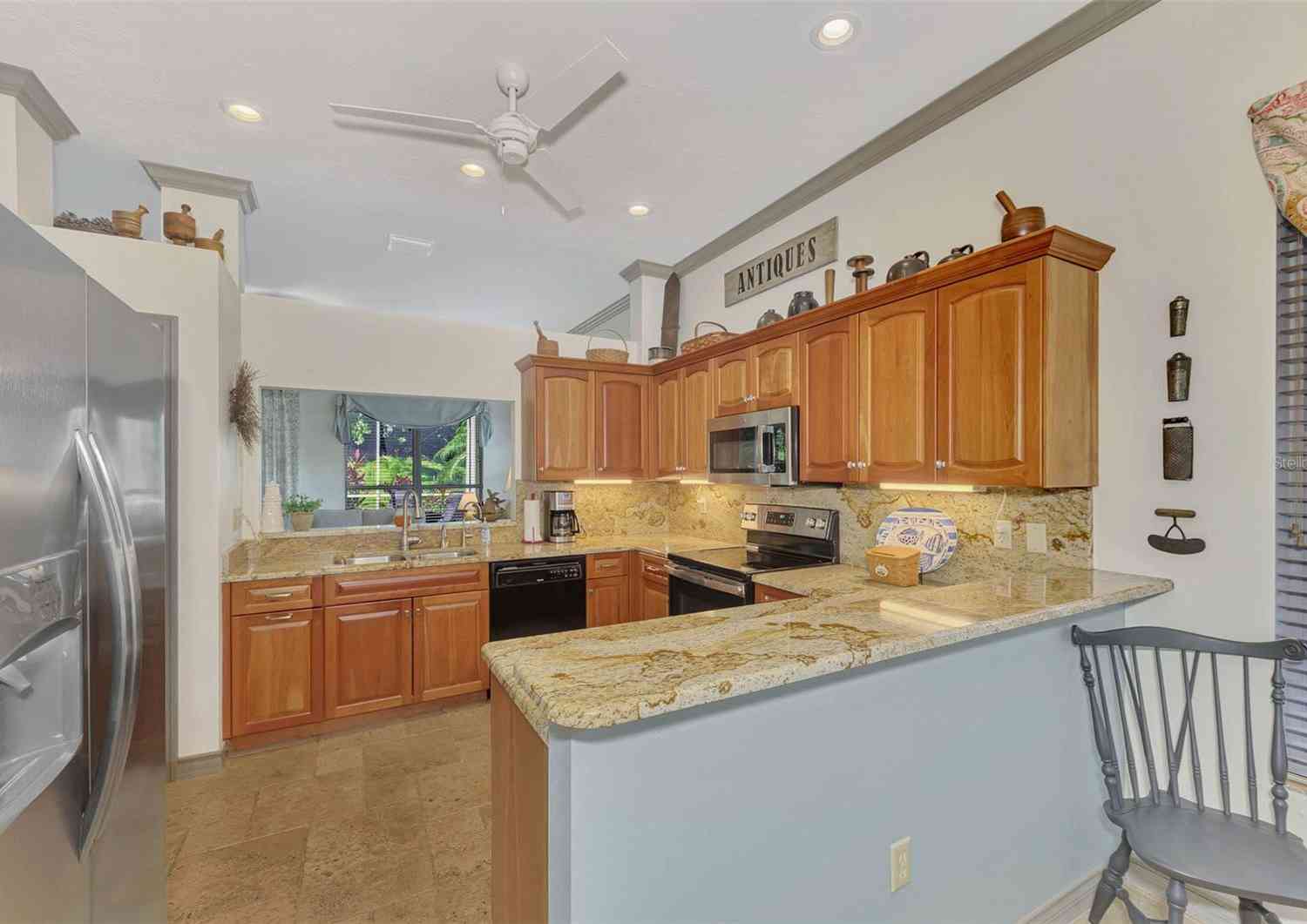 546 Fallbrook Drive, VENICE, Florida image 11