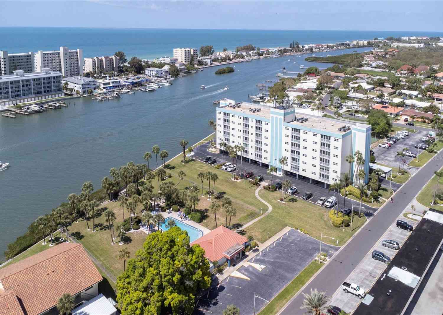 10216 Regal Drive #708, LARGO, Florida image 1