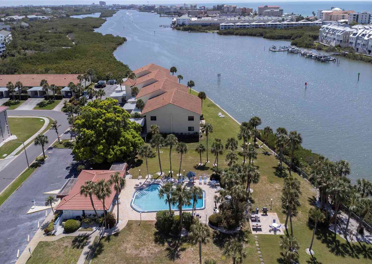 10216 Regal Drive #708, LARGO, Florida image 6
