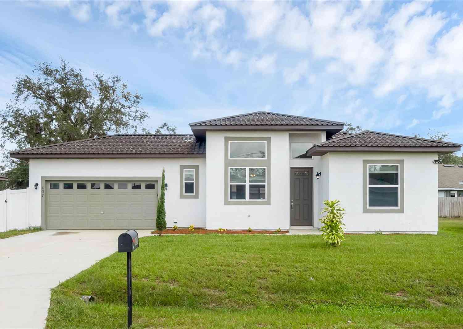 407 Manitoba Lane, POINCIANA, Florida image 1