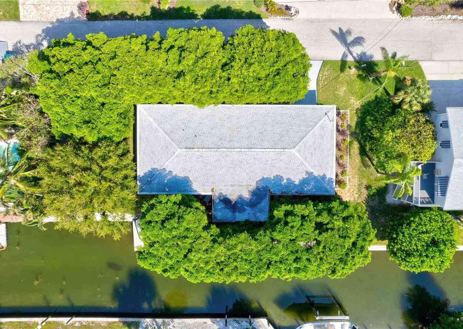 780 Tarawitt Drive, LONGBOAT KEY, Florida image 14