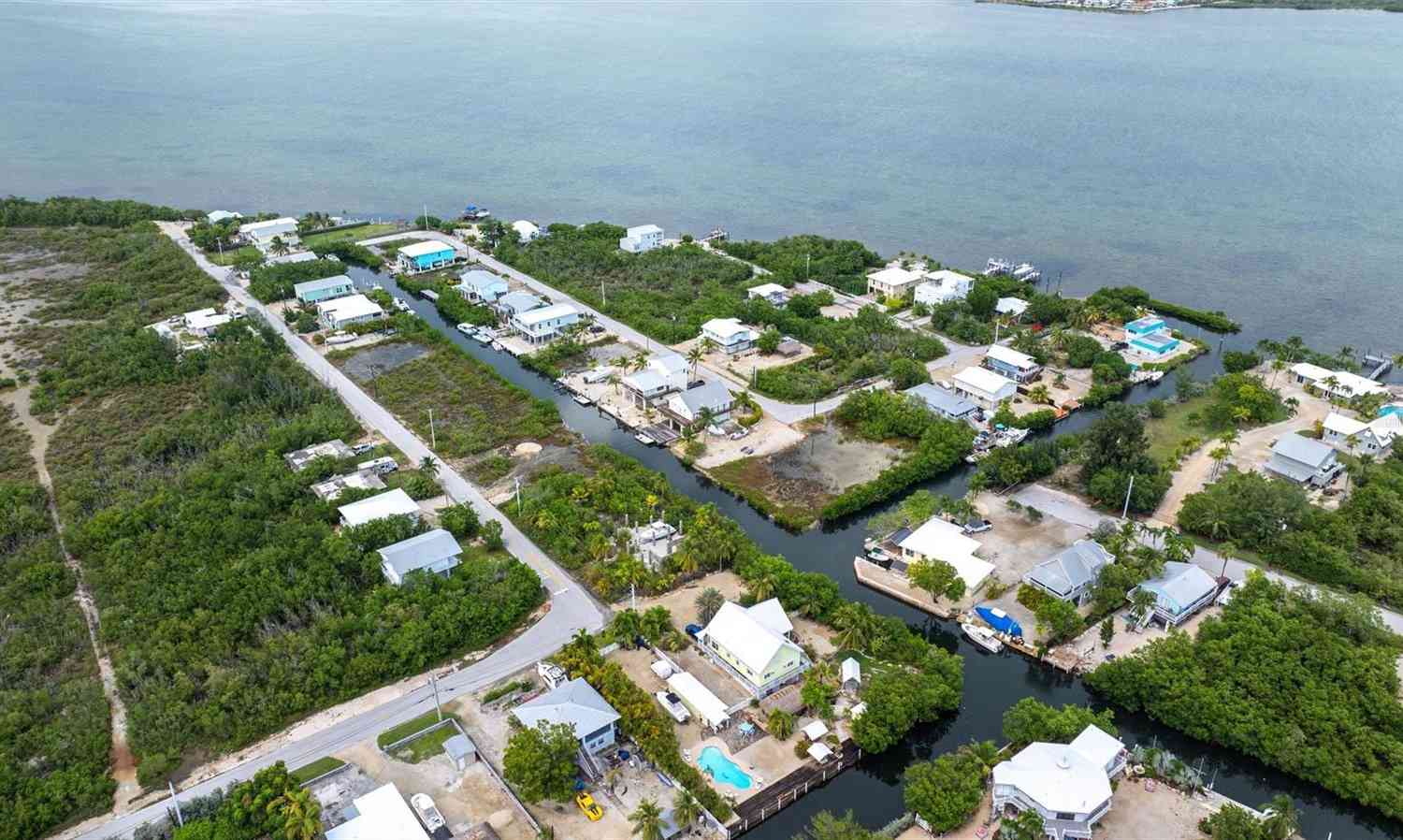 690 Barry Avenue, SUMMERLAND KEY, Florida image 39