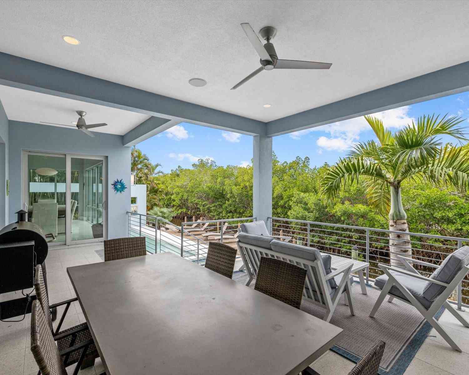 705 Jungle Queen Way, LONGBOAT KEY, Florida image 12