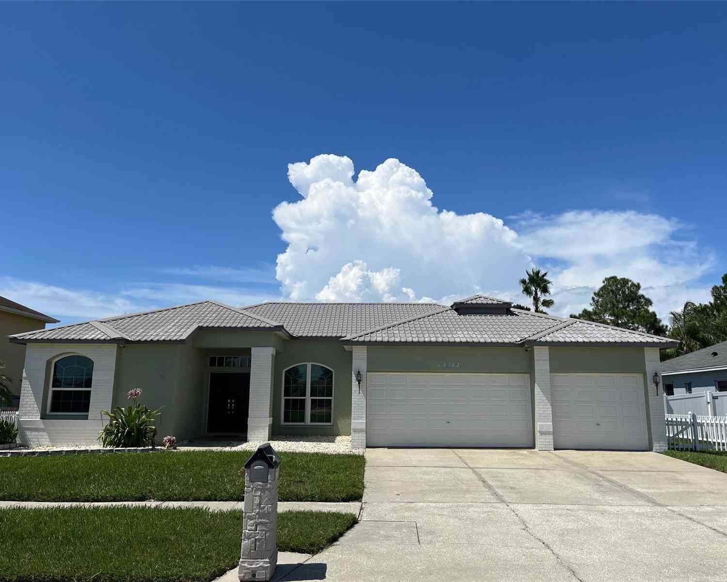 13102 Prestwick Drive, RIVERVIEW, Florida image 1