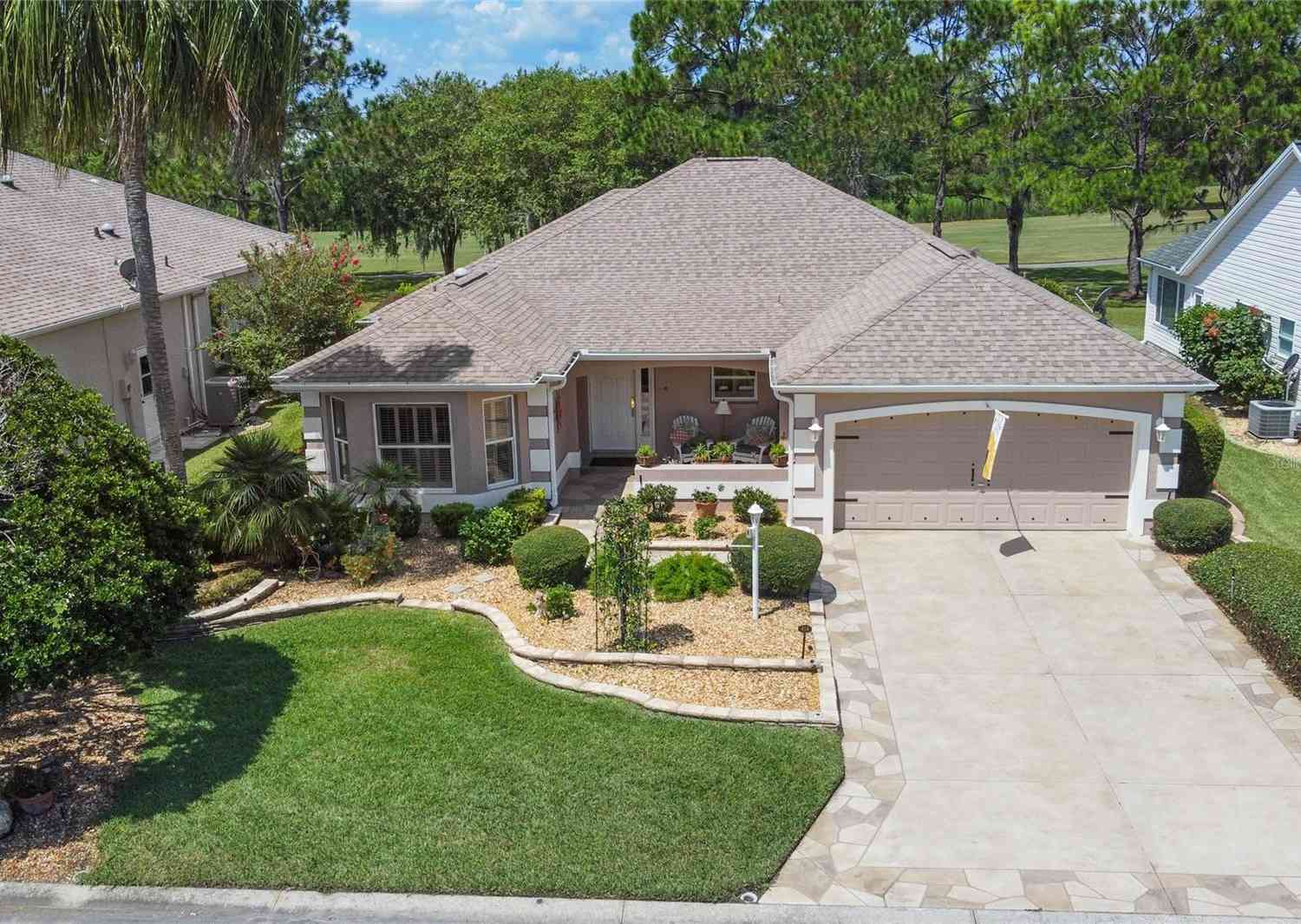 414 Carrera Drive, THE VILLAGES, Florida image 1