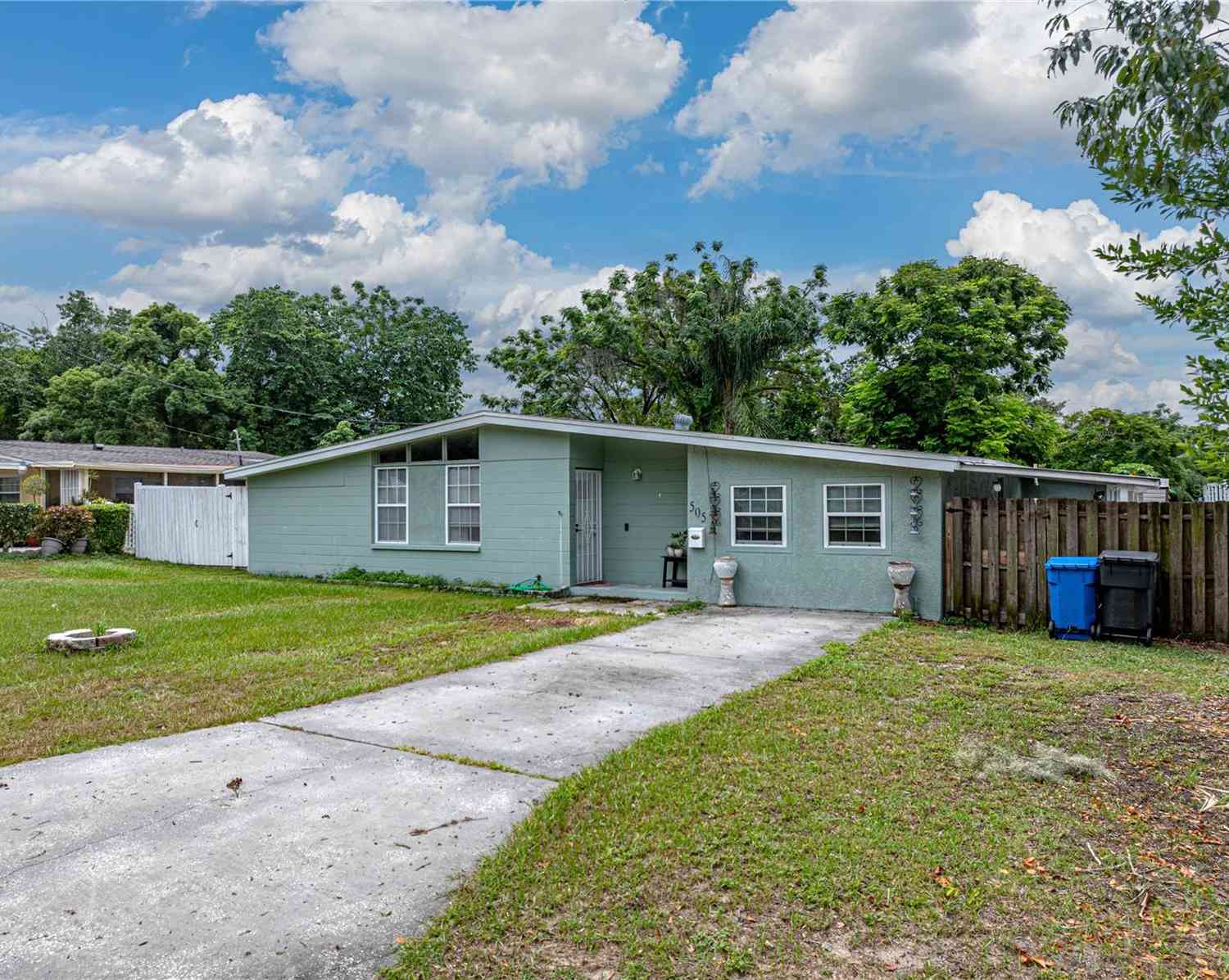 505 Hedge Row Road, BRANDON, Florida image 8