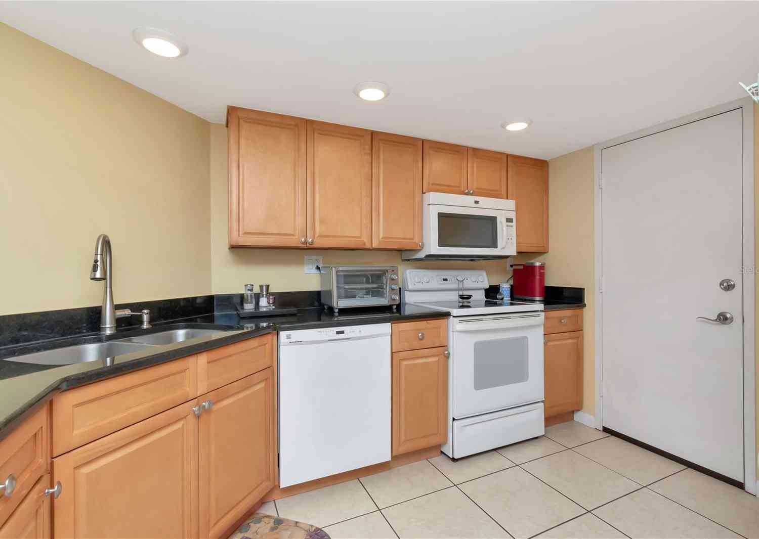 7400 Sun Island Drive #206, South Pasadena, Florida image 4